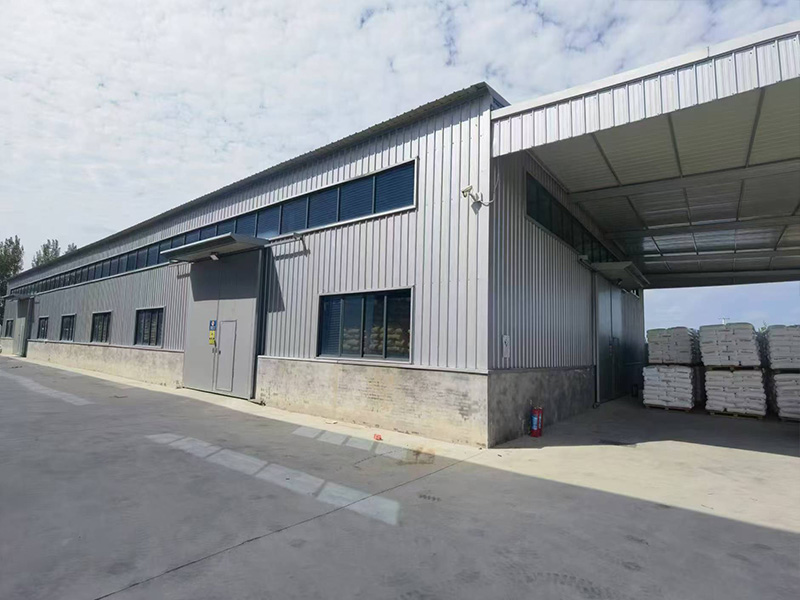 德潤色母庫房一角圖２