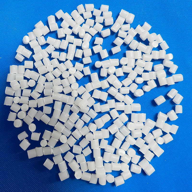 開口爽滑母料106