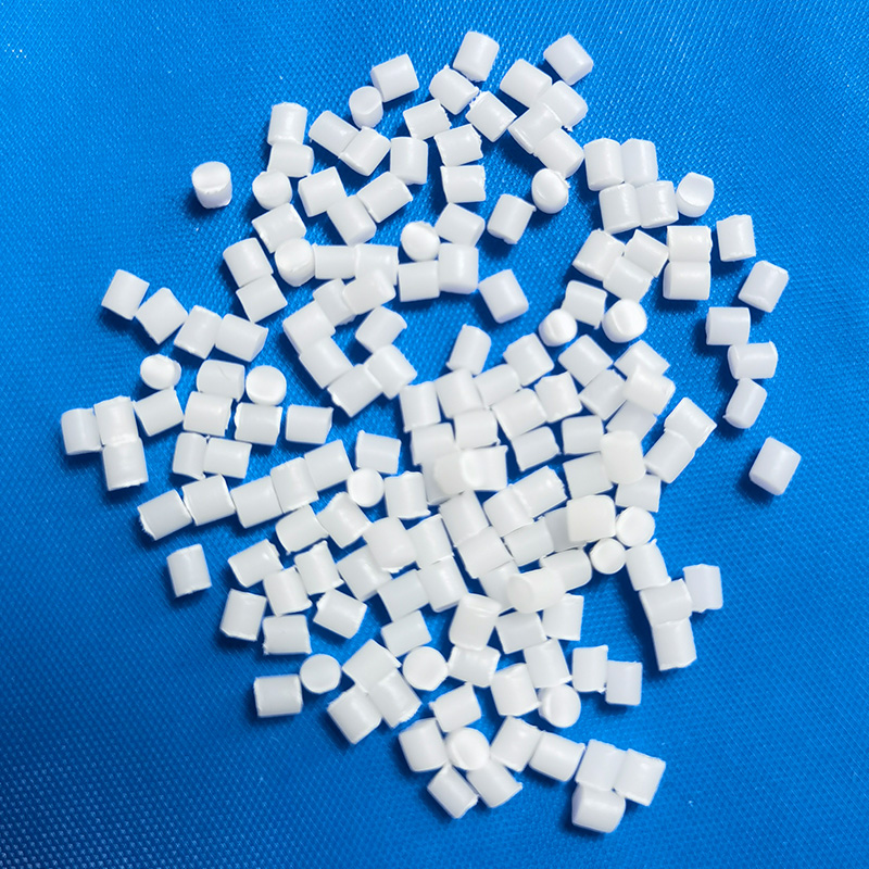 開口爽滑母料107